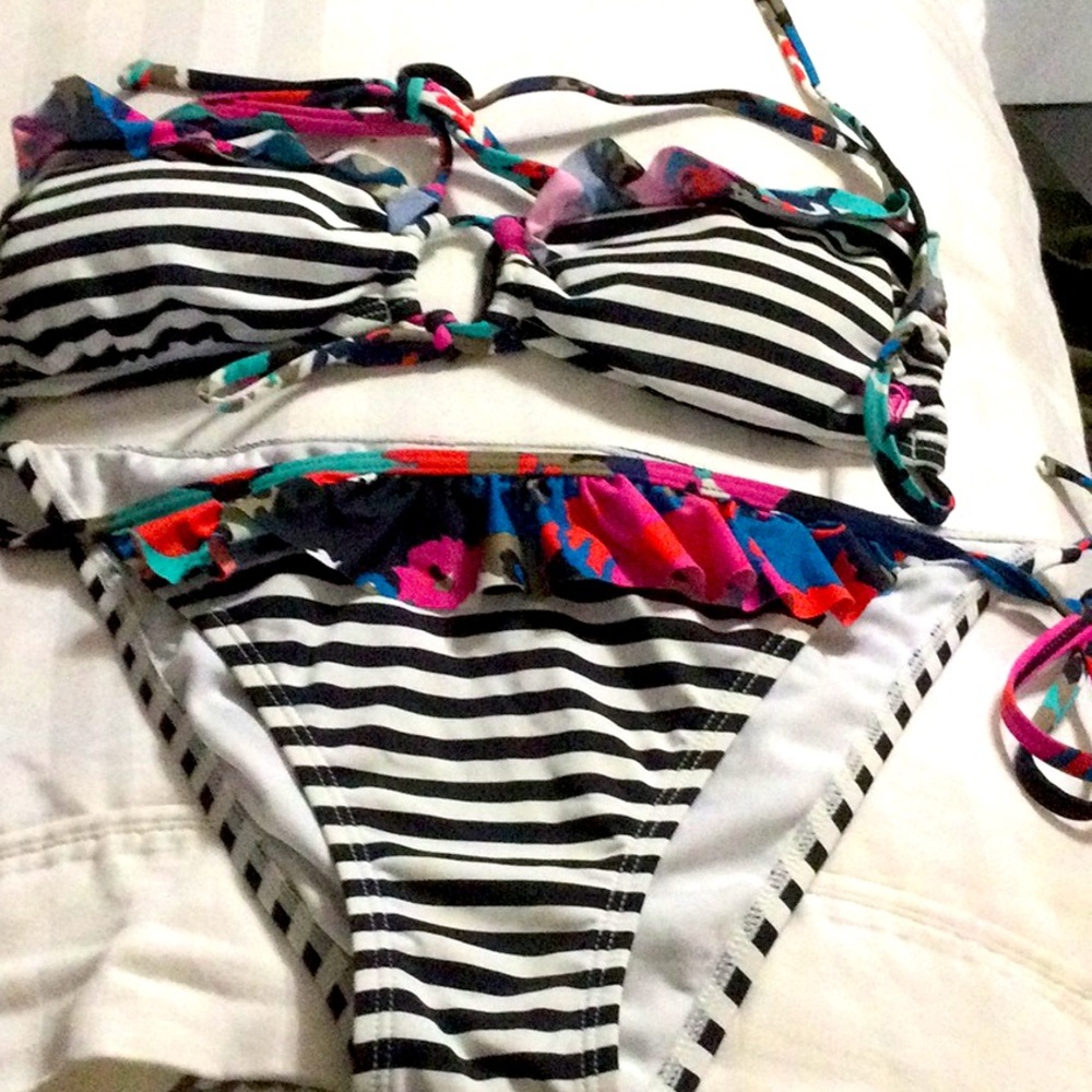 Swimming suit